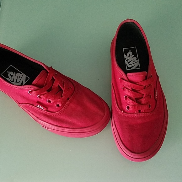 vans slip on monochromatic